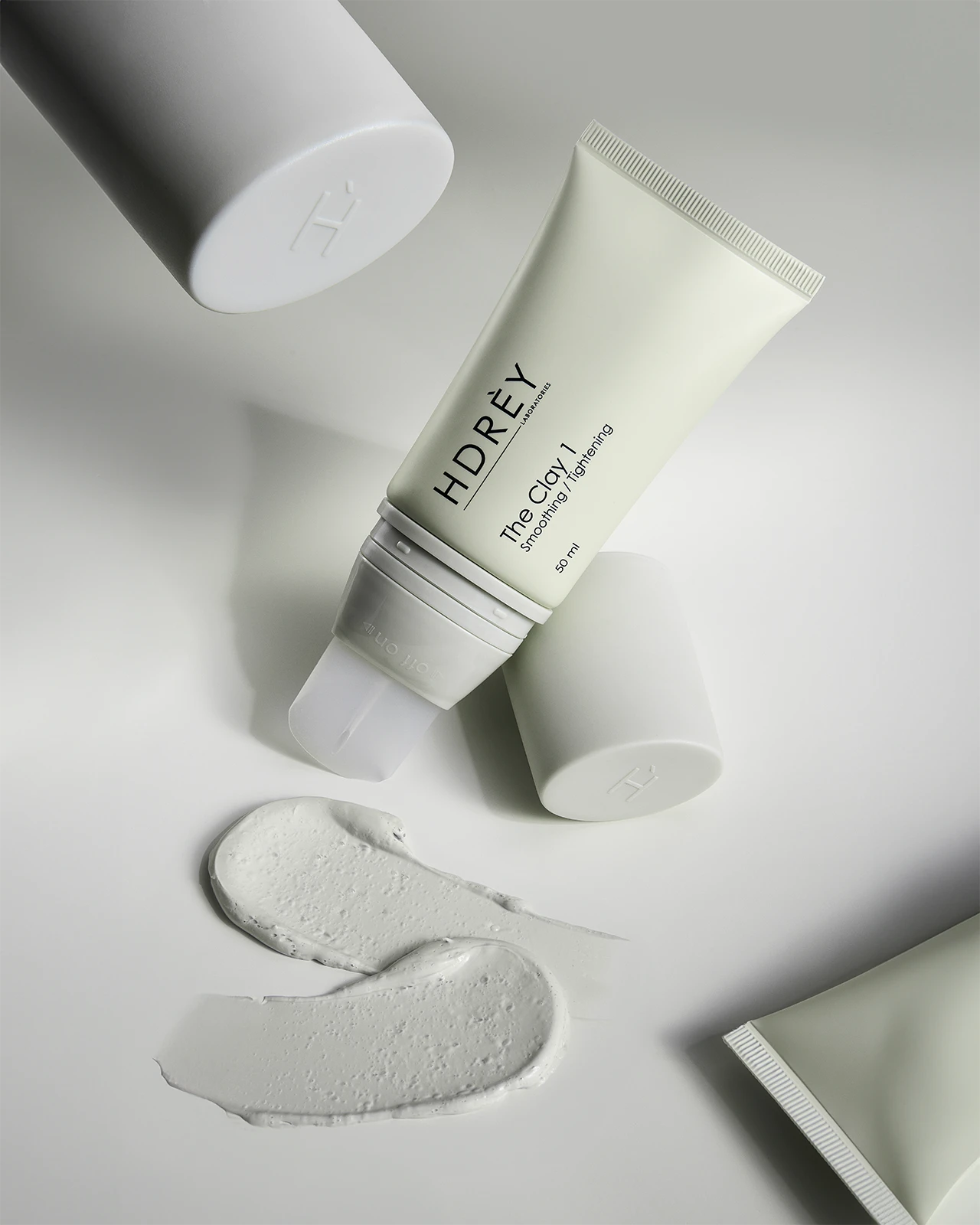 The Clay 1 Wygładzająca maska z białą glinką i kolagenem roślinnym 50 ml